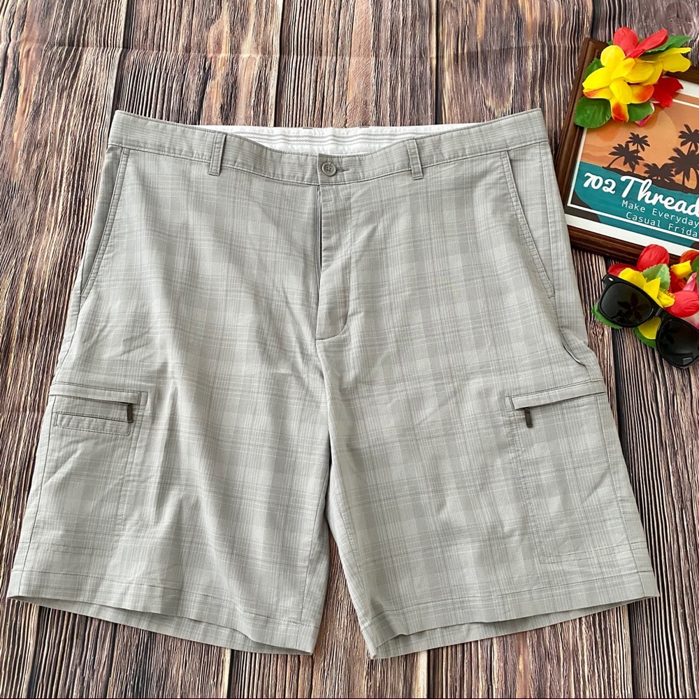 Greg Norman for Tasso Ella Cargo Shorts